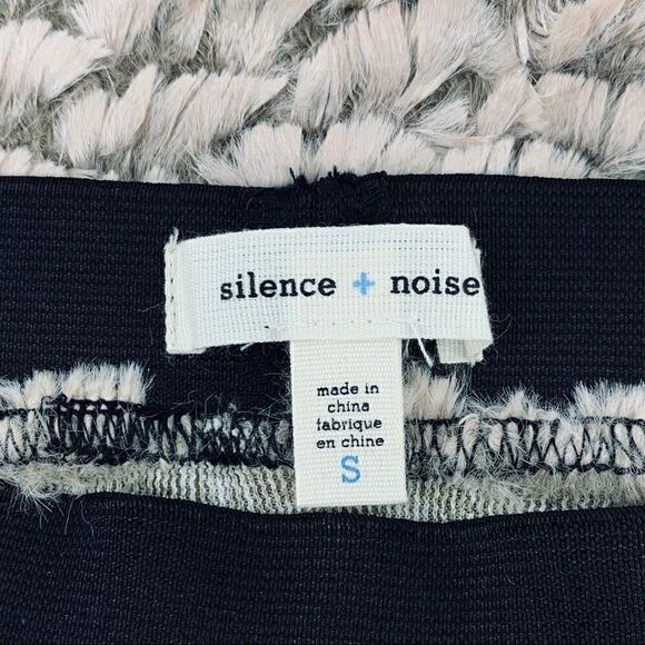 NWOT UO silence + noise Pink Feather Skirt - Picture 5 of 8